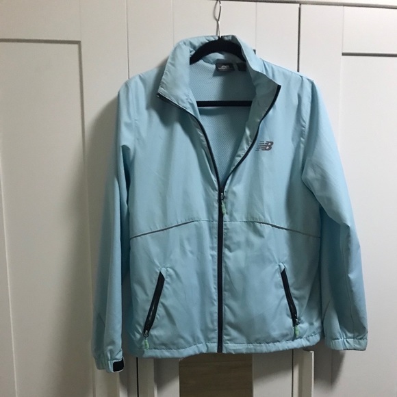 SALE🖤 New Balance Sports Jacket - Picture 2 of 4